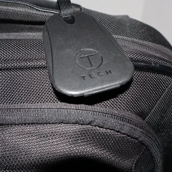 Tumi T-Tech Presidio Macarthur Wheeled Compact Laptop Briefcase Style 67102D - Picture 2 of 15